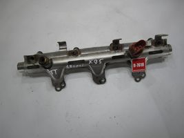 Audi TT TTS Mk2 Kraftstoffverteiler Einspritzleiste Verteilerrohr 06J133317AB