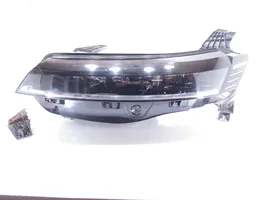 Renault Megane E-Tech Lampa przednia 260606256R