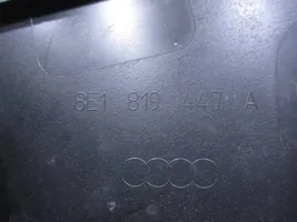 Audi A4 S4 B7 8E 8H Kita variklio skyriaus detalė 8E1819447A