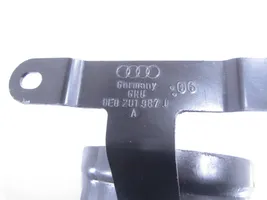 Audi A4 S4 B7 8E 8H Staffa/supporto di montaggio del filtro carburante 8E0201987J