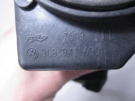 Volkswagen PASSAT CC Передняя противотуманная фара 3C8941699