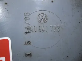 Volkswagen PASSAT B4 Etuheijastin 3A0941778