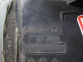 Audi 80 90 B2 Luci posteriori del portellone del bagagliaio 811945225A