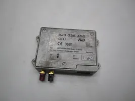 Audi A4 S4 B8 8K Antenos stiprintuvas 8J0035456