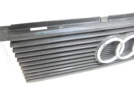 Audi 80 90 B2 Maskownica / Grill / Atrapa górna chłodnicy 811853655C