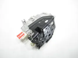 Volkswagen PASSAT B7 Front door lock 3C1837016A