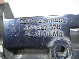 Audi A4 S4 B5 8D Отделка номерного знака 8D9827576