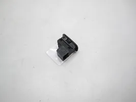 Volkswagen Golf VII Alarm switch 5G0962109