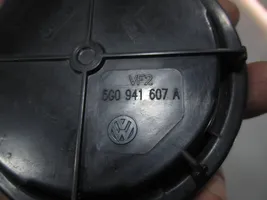 Volkswagen Golf VII Priekinio žibinto dangtelis 5G0941607A