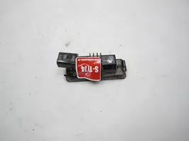 Volkswagen Golf V Lampa oświetlenia tylnej tablicy rejestracyjnej 1J6943021B