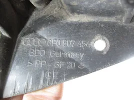 Audi A4 S4 B6 8E 8H Support de pare-chocs arrière 8E0807454