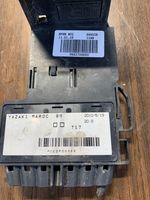 Citroen Berlingo Sulakemoduuli 9663704680