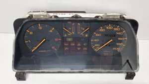 Mazda 626 Compteur de vitesse tableau de bord GG39