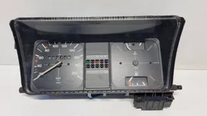 Volkswagen Polo II 86C 2F Compteur de vitesse tableau de bord 