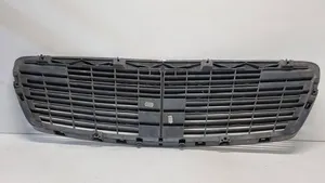 Mercedes-Benz E W211 Grille calandre supérieure de pare-chocs avant A2118800283