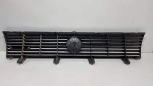 Volkswagen PASSAT B2 Kühlergrill 321853653K