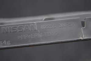 Nissan Leaf I (ZE0) Grille inférieure de pare-chocs avant 622563NF5A