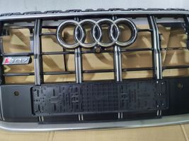 Audi Q7 4M Etupuskurin ylempi jäähdytinsäleikkö 4M0853651