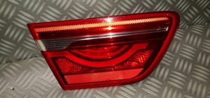 Jaguar XE Lampy tylnej klapy bagażnika 