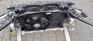 BMW 2 F44 Radiatorių panelė (televizorius) 