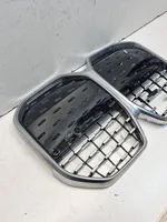 BMW i4 Maskownica / Grill / Atrapa górna chłodnicy 5113188013