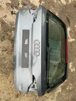 Audi A4 S4 B9 8W Takaluukun/tavaratilan kansi 