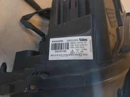 Volvo XC90 Lampa przednia 89008786