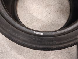 BMW 5 E39 R18 summer tire 