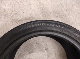 BMW 5 E39 R18 summer tire 