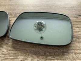 Toyota Avensis T220 Wing mirror glass 3001-993