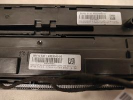 BMW 3 F30 F35 F31 Radion/GPS-laitteen pääyksikön kehys 61316832880