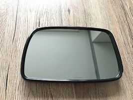 Toyota Avensis T220 Wing mirror glass 