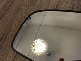 Toyota Avensis T220 Wing mirror glass 3001867