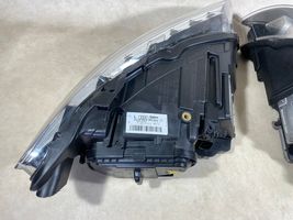 Audi Q7 4L Lampy przednie / Komplet 4L0941004AD