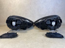 Porsche Cayenne (9Y0 9Y3) Lot de 2 lampes frontales / phare 7P5941032Q