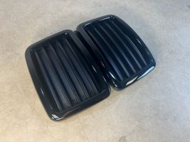 BMW 7 E23 Maskownica / Grill / Atrapa górna chłodnicy 51131916509