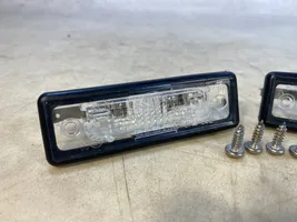 BMW 7 E23 Lampa oświetlenia tylnej tablicy rejestracyjnej 63261354665