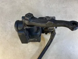 BMW 7 E23 Supporto di montaggio della pompa del servosterzo 32131123474