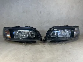Volvo S60 Lampy przednie / Komplet 8693656