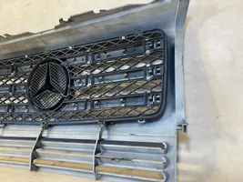 Mercedes-Benz G W461 463 Grotelės priekinės A4638880051