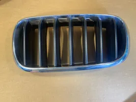 BMW X5 F15 Maskownica / Grill / Atrapa górna chłodnicy 7316076