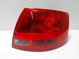 Audi A4 S4 B7 8E 8H Lampa tylna 8E9945096