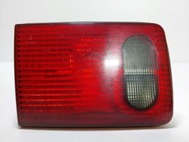 Audi A8 S8 D2 4D Lampy tylnej klapy bagażnika 4D0945093