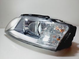 Audi A8 S8 D3 4E Lampa przednia 4E0941003DD