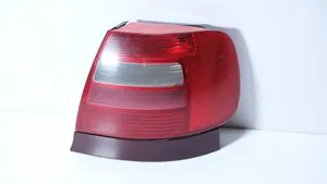 Audi A4 S4 B5 8D Lampa tylna 8D0945096C