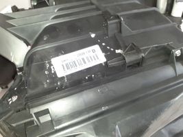 Peugeot 108 Montaje de la caja de climatización interior 87010YV051