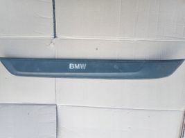 BMW X1 E84 Copertura del rivestimento del sottoporta posteriore 2990843
