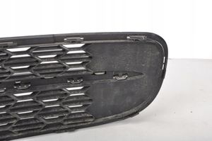 Mini One - Cooper Clubman R55 Grille inférieure de pare-chocs avant 7248789