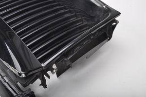 Rolls-Royce Wraith Maskownica / Grill / Atrapa górna chłodnicy 730135603