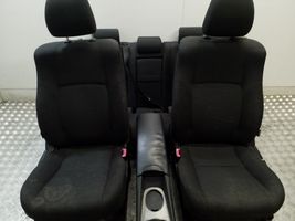 Toyota Avensis T270 Set interni 